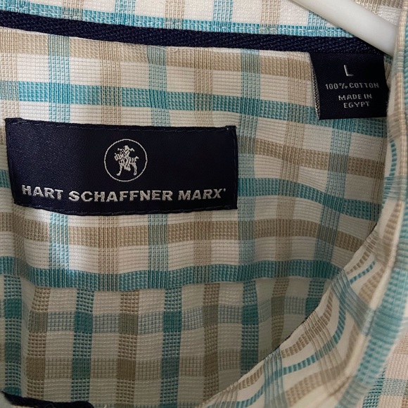 Men’s checkered button down - Picture 3 of 3